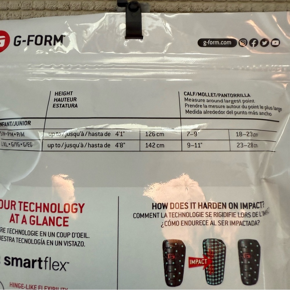 G-Form Pro S Compact Shin guards - Picture 3 of 3